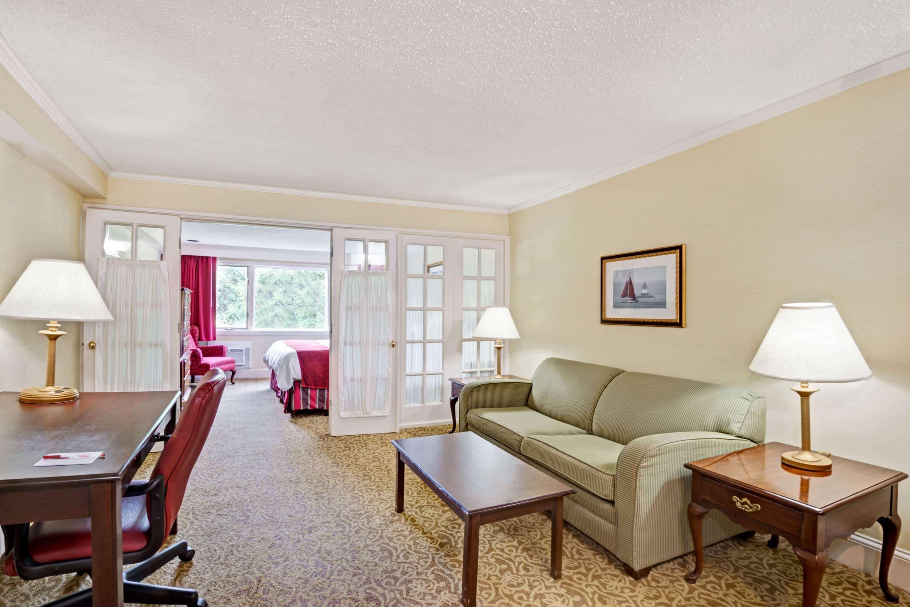 Ramada By Wyndham Seekonk Providence Area Eksteriør billede