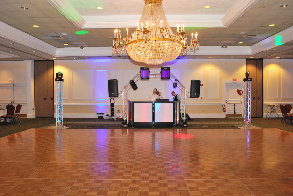Ramada By Wyndham Seekonk Providence Area Eksteriør billede